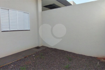 Casa à venda ou para alugar com 2 quartos, sendo 1 suíte, em Ipê, Três Lagoas, MS