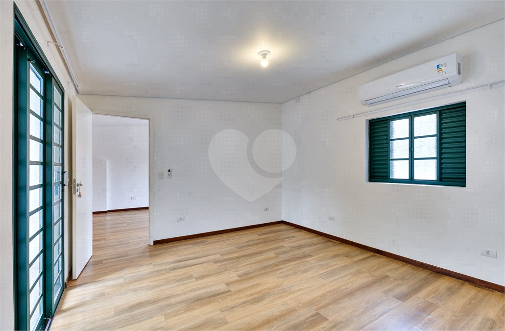 Casa para alugar com 5 quartos, sendo 3 suítes,  em Chácara Monte Alegre, São Paulo, SP