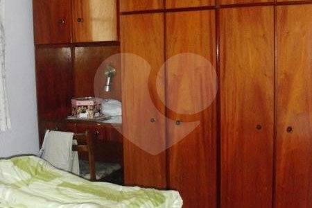 Sobrado Isolado à venda na Saúde- 160 m2 - 3 Suites/2 Vagas na garagem