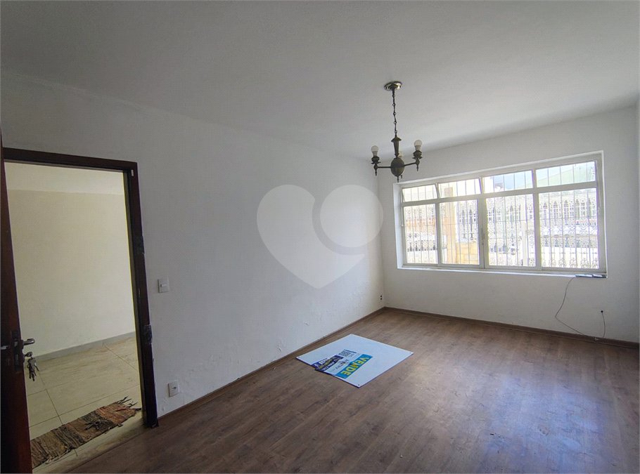 Casa à venda com 3 quartos, sendo 1 suíte, em Vila Vianelo, Jundiaí, SP