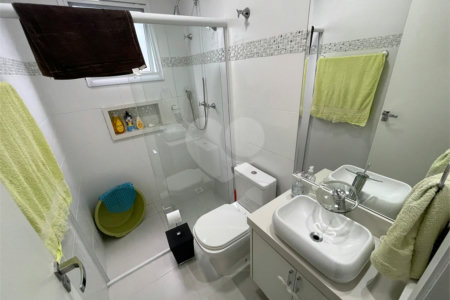 Casa à venda com 1 quarto, sendo 3 suítes, no condomínio Aruã Brisas I, Mogi das Cruzes - SP