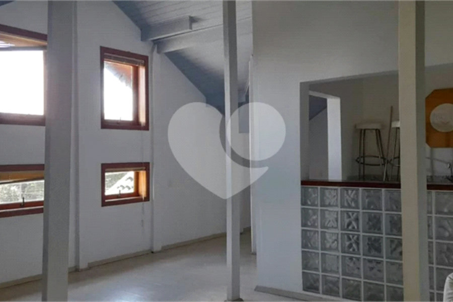 Casa à venda com 3 suítes no condomínio Sausalito, Mairiporã - SP