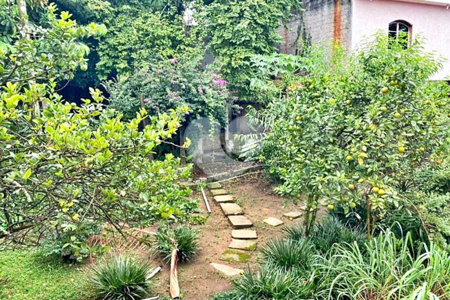 Casa à venda com 3 quartos, sendo 1 suíte, em Vila Albertina, São Paulo, SP