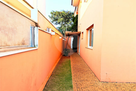 Exclusividade e Sofisticação no Swiss Park: O Sobrado Perfeito em São Carlos, com, 3 suites,2 salas, área Gourmet, persianas blackout automatizadas.