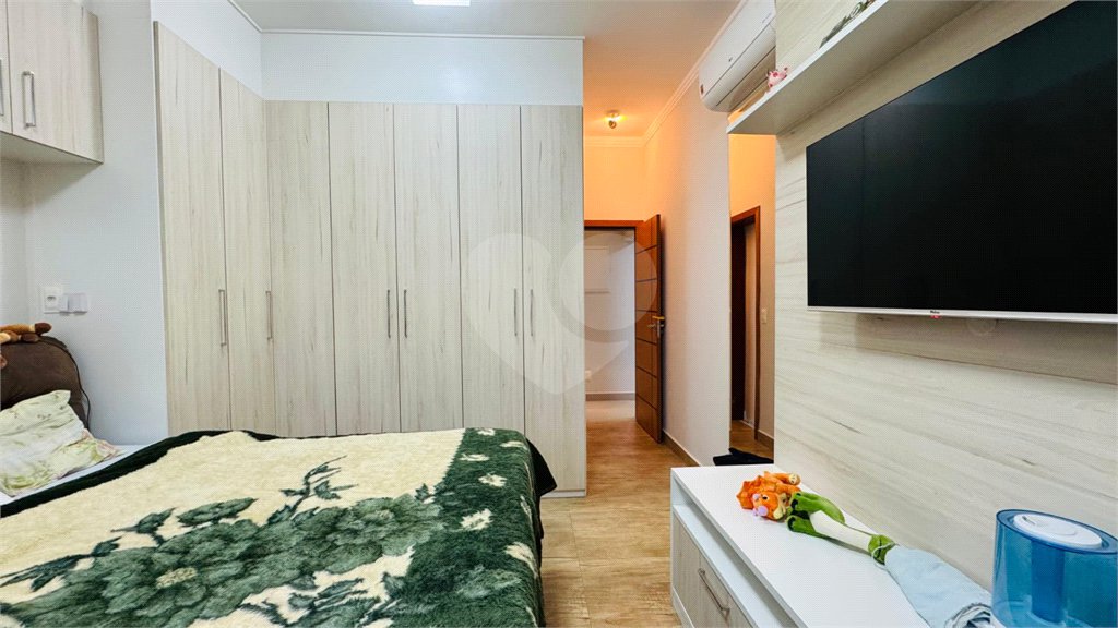 Casa à venda com 3 quartos, sendo 1 suíte, no condomínio Horto Florestal III, Sorocaba - SP