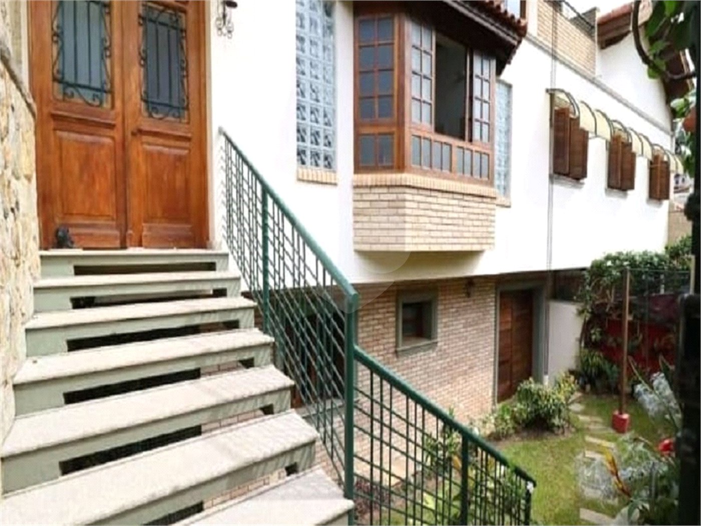 Sobrado à venda com 4 quartos, sendo 2 suítes, em Tremembé, São Paulo, SP