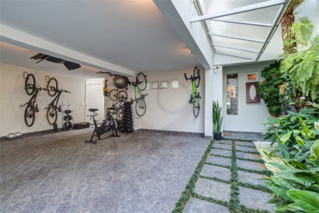 Casa à venda com 3 suítes em Alto da Boa Vista, São Paulo, SP