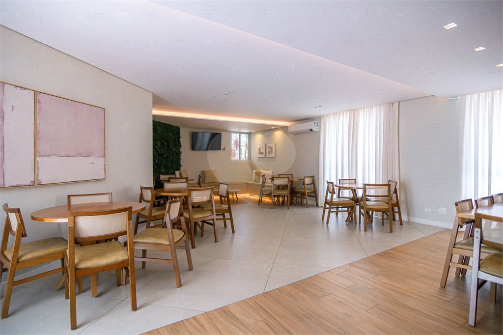 Apartamento à venda com 4 quartos, sendo 1 suíte, em Vila Romana, São Paulo, SP