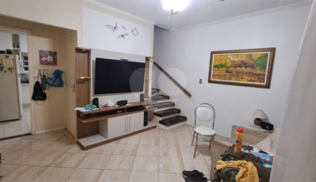 Sobrado à venda com 3 quartos, sendo 1 suíte, em Vila Constança, São Paulo, SP