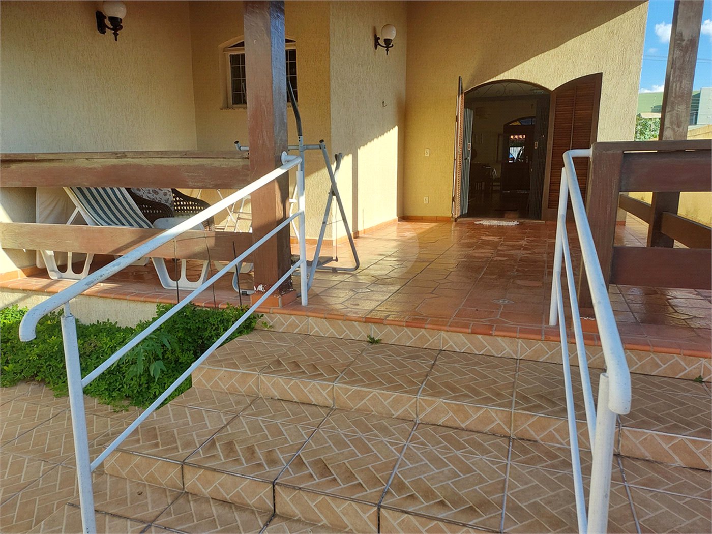 Casa Térrea à venda com 4 quartos, sendo 2 suítes,  em Vila Esperia ou Giglio, Atibaia, SP