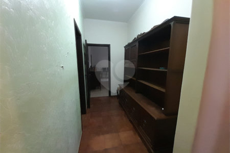 Casa à venda com 5 quartos, sendo 1 suíte,  em Jardim Anhangüera, Ribeirão Preto, SP