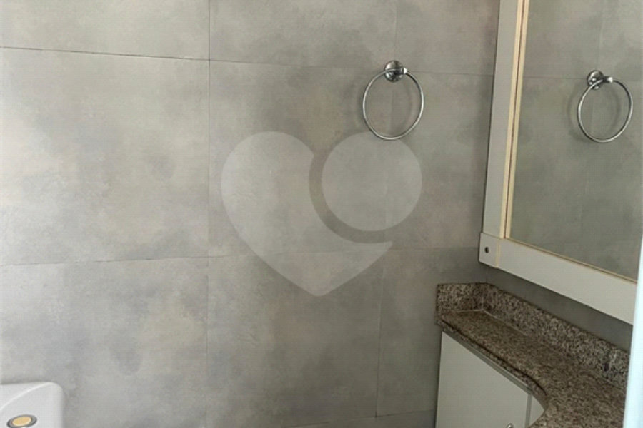 Apartamento à venda com 3 suítes em Campo Belo, São Paulo, SP