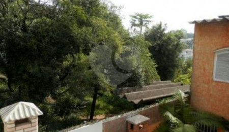 Sobrado à venda com 3 quartos, sendo 1 suíte,  em Jardim Prudência, São Paulo, SP