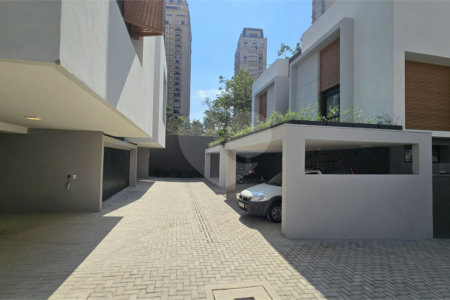 Casa à venda com 4 suítes no condomínio Cube Cidade Jardim, São Paulo - SP