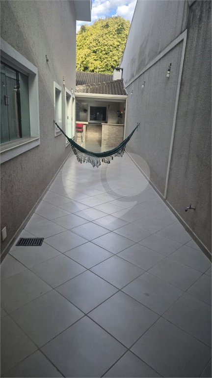 Sobrado à venda com 3 quartos, sendo 1 suíte, em Tremembé, São Paulo, SP