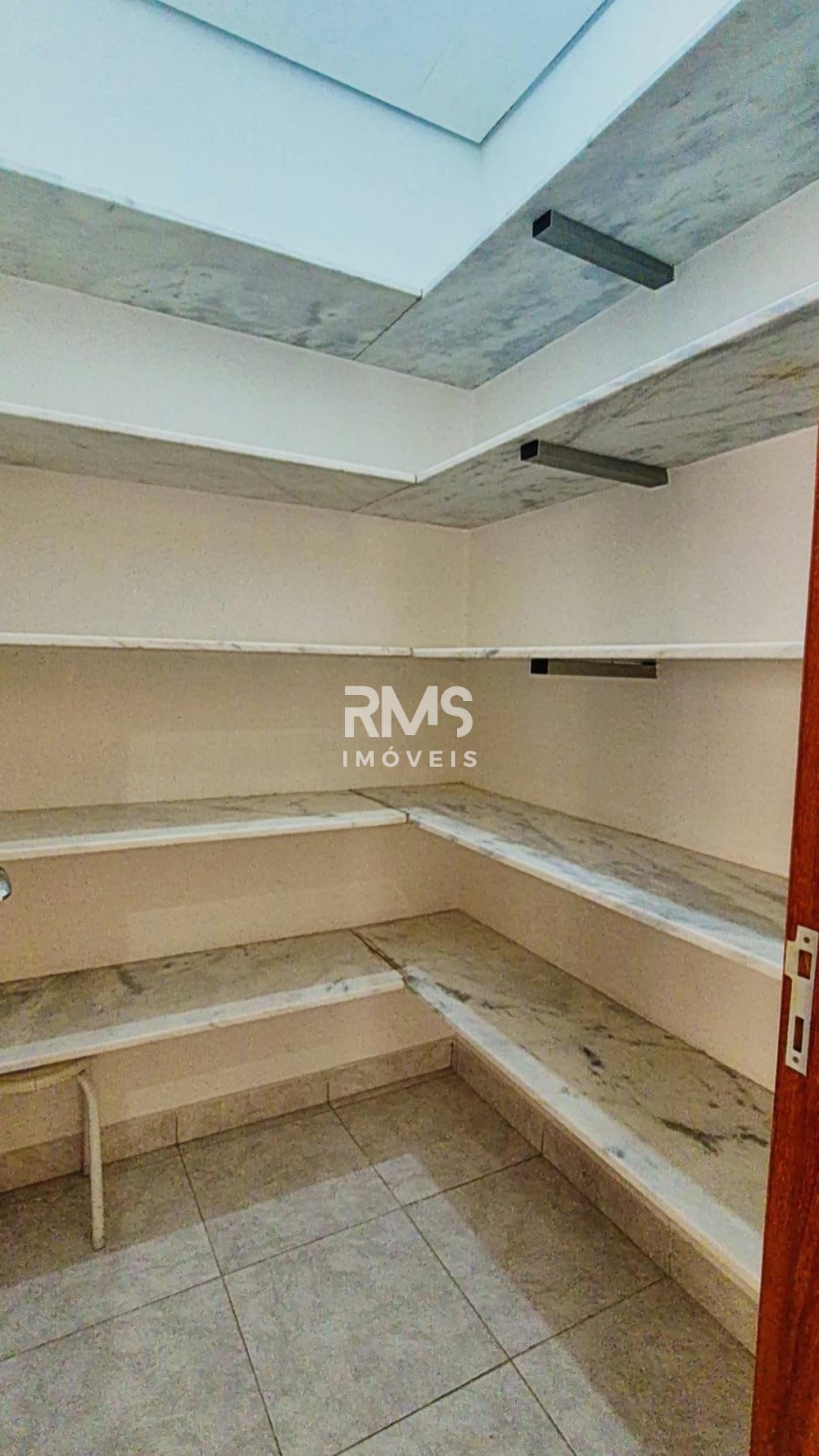 Casa à venda ou para alugar com 4 suítes no condomínio Theodora, Itu - SP