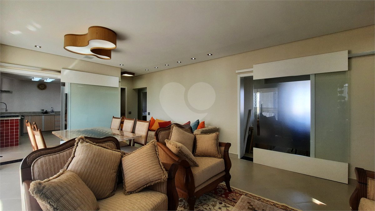 Apartamento à venda com 3 suítes em Jardim Marajoara, São Paulo, SP
