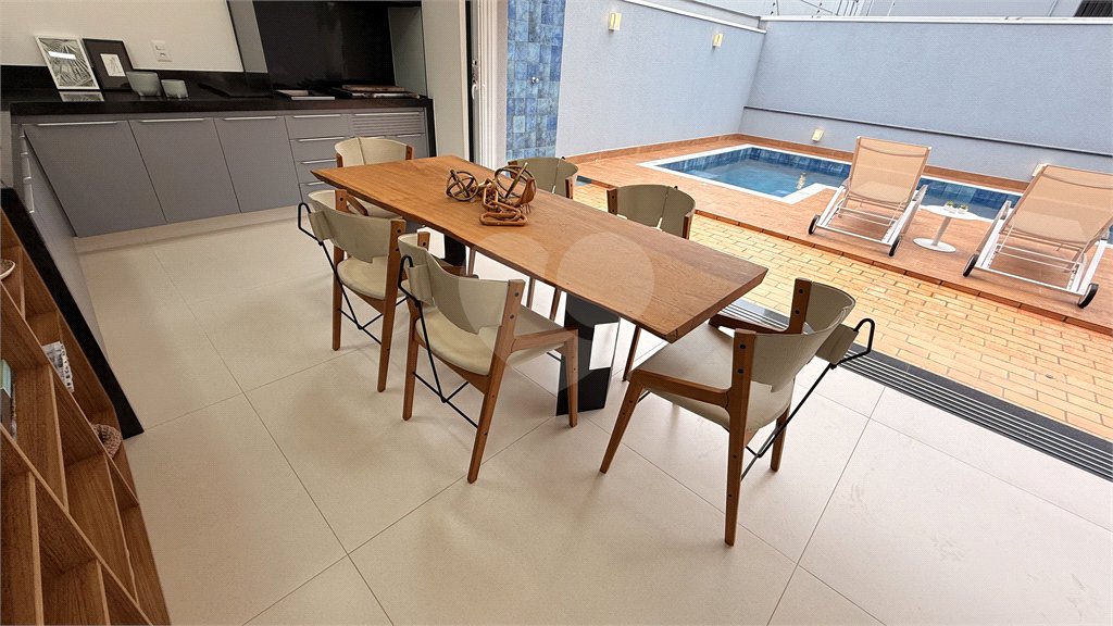 Casa à venda com 3 suítes no condomínio Jardim Residencial Dona Maria José, Indaiatuba - SP