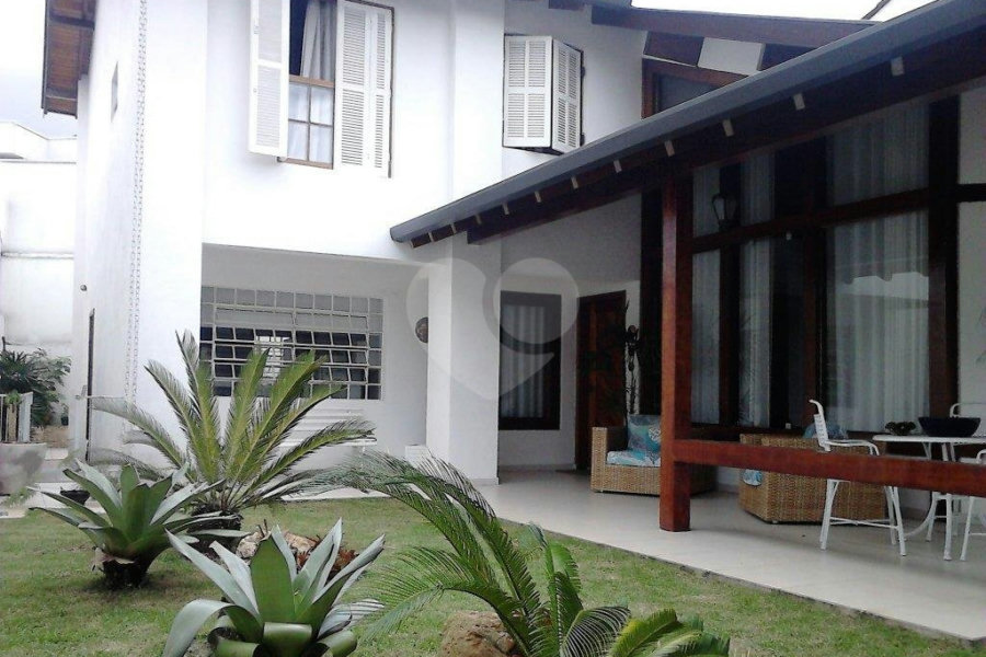 Sobrado à venda com 3 quartos, sendo 1 suíte, em Jardim Franca, Guarulhos, SP
