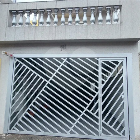 Casa à venda com 3 quartos, sendo 1 suíte,  em Vila Gustavo, São Paulo, SP