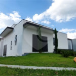 Casa à venda ou para alugar com 4 quartos, sendo 3 suítes, no condomínio Figueira Garden, Atibaia - SP