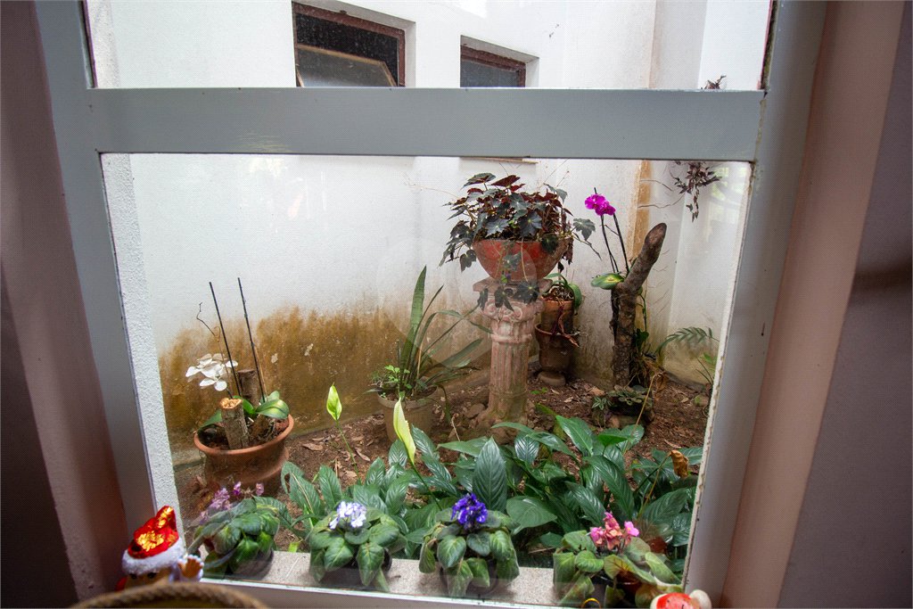 Chácara à venda com 4 quartos, sendo 2 suítes, em Vila Santa Rita, São Roque, SP