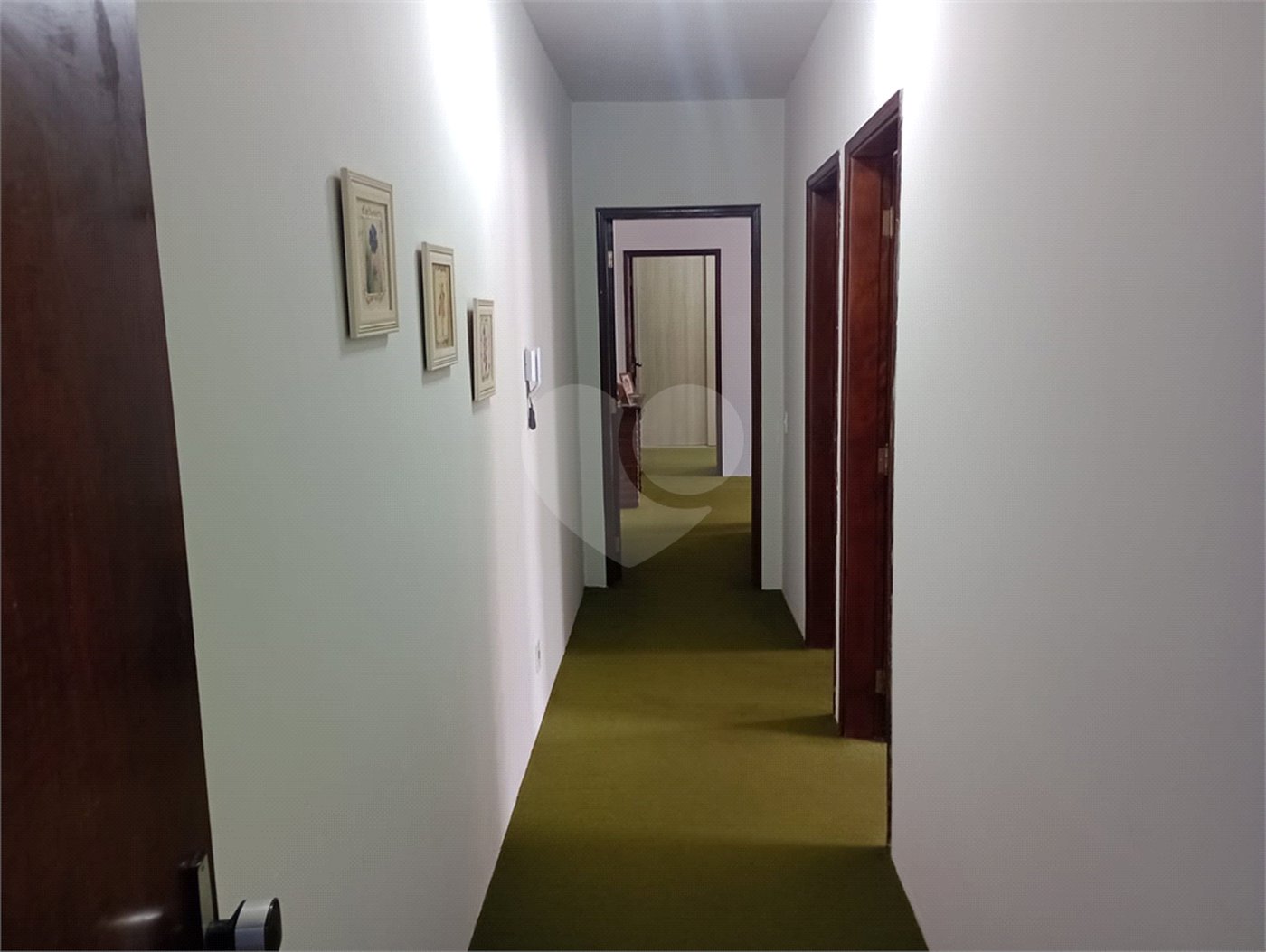 Casa à venda com 4 quartos, sendo 1 suíte, em Vila Rosa, Itapetininga, SP