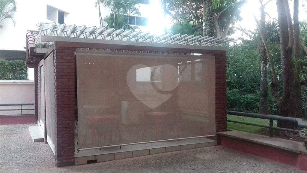 Apartamento à venda com 3 quartos, sendo 1 suíte,  em Jardim Parque Morumbi, São Paulo, SP