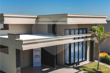 Casa à venda com 3 suítes no condomínio Residencial Dona Maria Candida, Indaiatuba - SP