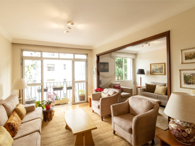 Apartamento à venda com 3 quartos, sendo 2 suítes,  em Alto da Boa Vista, São Paulo, SP