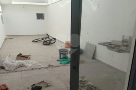 Casa Térrea à venda com 3 quartos, sendo 1 suíte, em Jardim Bom Sucesso, Indaiatuba, SP