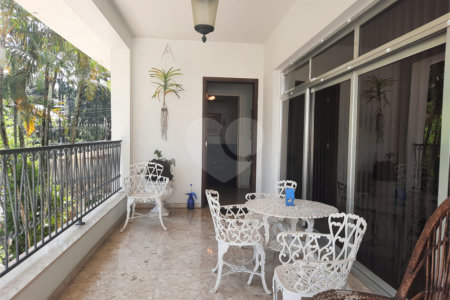 Casa à venda com 4 quartos, sendo 3 suítes,  em Jardim Marajoara, São Paulo, SP