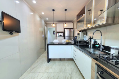 Apartamento com 2 dormitórios à venda, 92 m² por R$ 650.000,00 - Boa Vista - São Vicente/SP