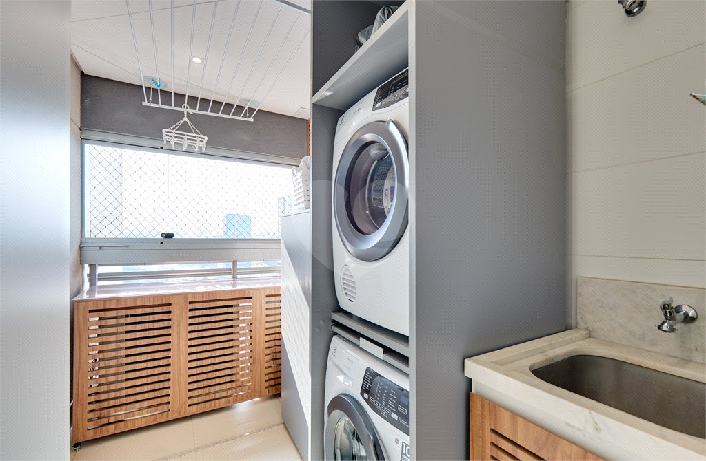 Apartamento à venda com 3 suítes em Brooklin, São Paulo, SP