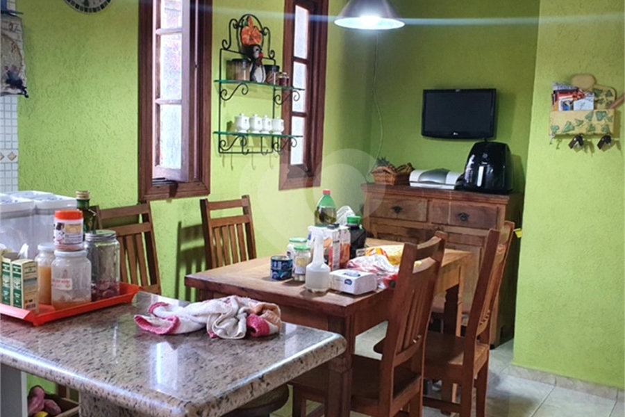 Sobrado à venda com 5 quartos, sendo 3 suítes, em Tremembé, São Paulo, SP
