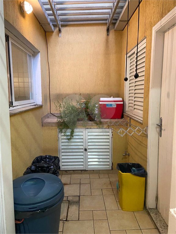 Casa à venda com 4 quartos, sendo 2 suítes, no condomínio Lake Louise, São Paulo - SP