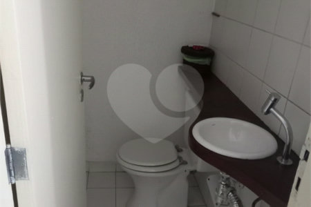 Casa para alugar com 4 quartos, sendo 1 suíte, em Chácara Santo Antônio, São Paulo, SP
