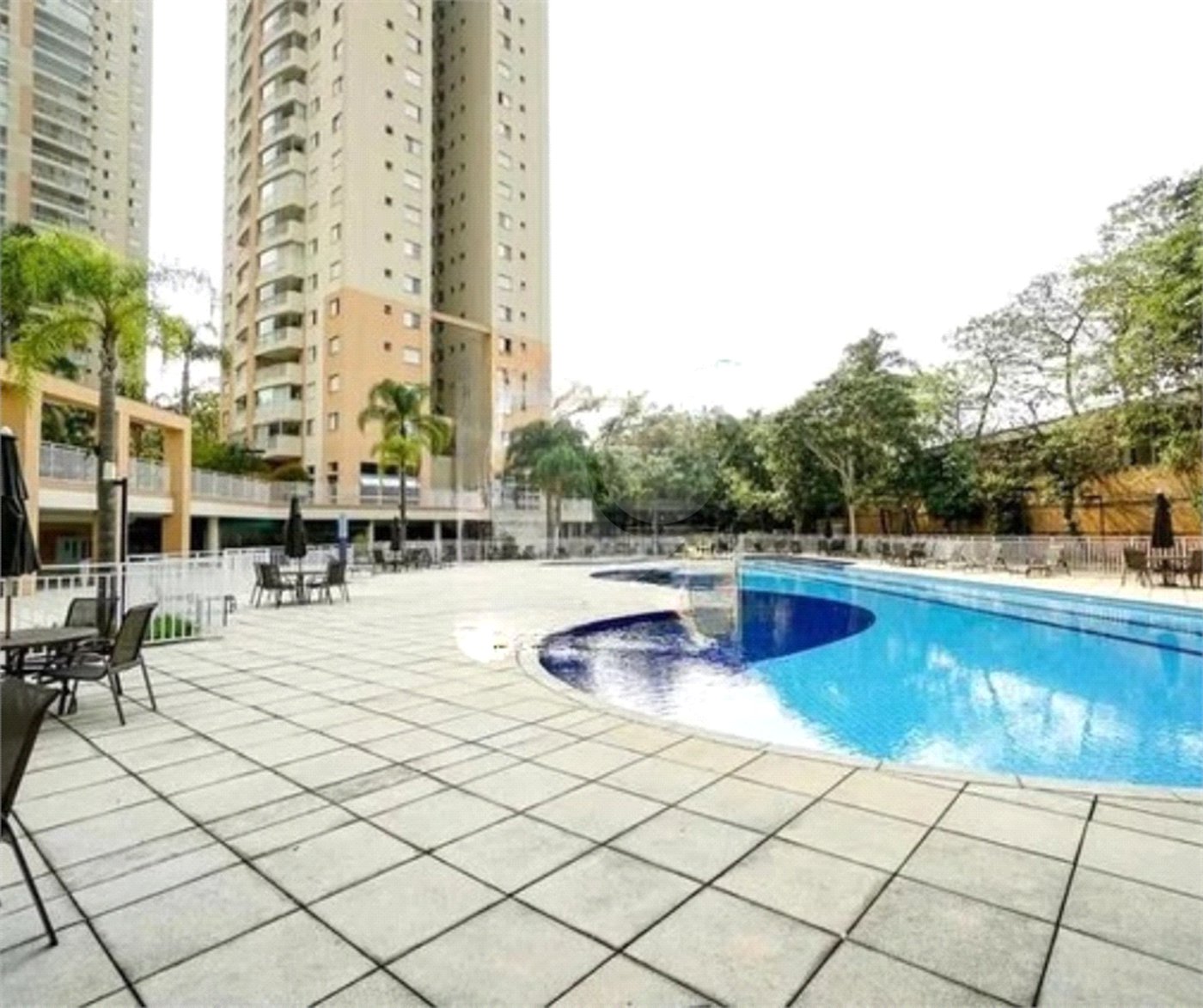 Apartamento à venda com 3 quartos, sendo 1 suíte, em Tatuapé, São Paulo, SP