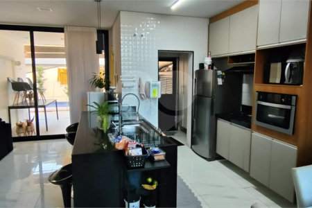 Terreno à venda com 3 quartos, sendo 1 suíte, no condomínio Residencial Sun Lake, Votorantim - SP