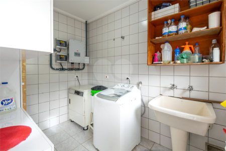 Casa à venda com 3 quartos, sendo 1 suíte,  em Vila Cordeiro, São Paulo, SP