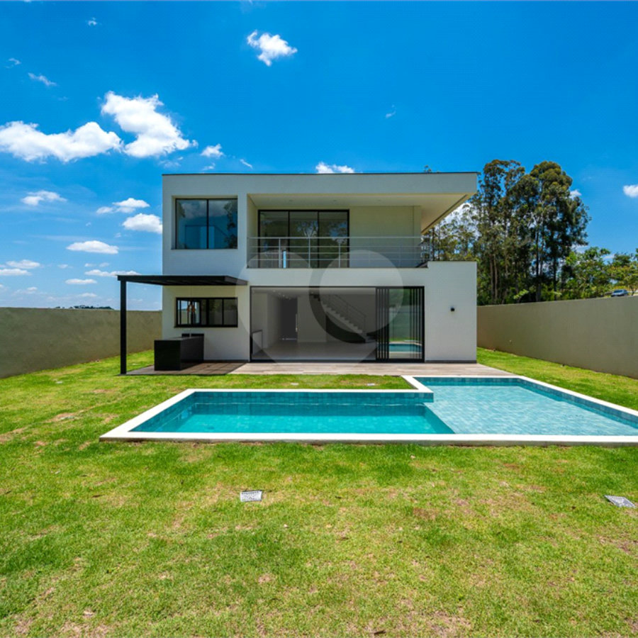 Casa à venda ou para alugar com 4 suítes no condomínio Residencial Arboretum, Vinhedo - SP
