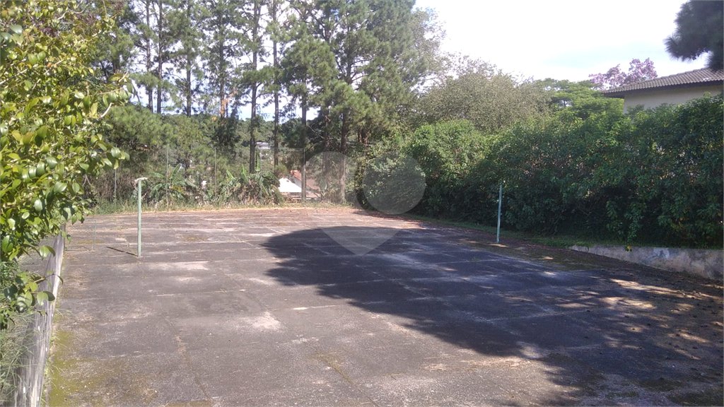 Casa à venda com 5 quartos, sendo 3 suítes, no condomínio Alpes da Cantareira, Mairiporã - SP