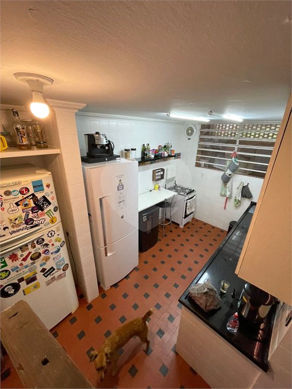 Casa à venda com 3 quartos, sendo 1 suíte, em Vila Mariana, São Paulo, SP