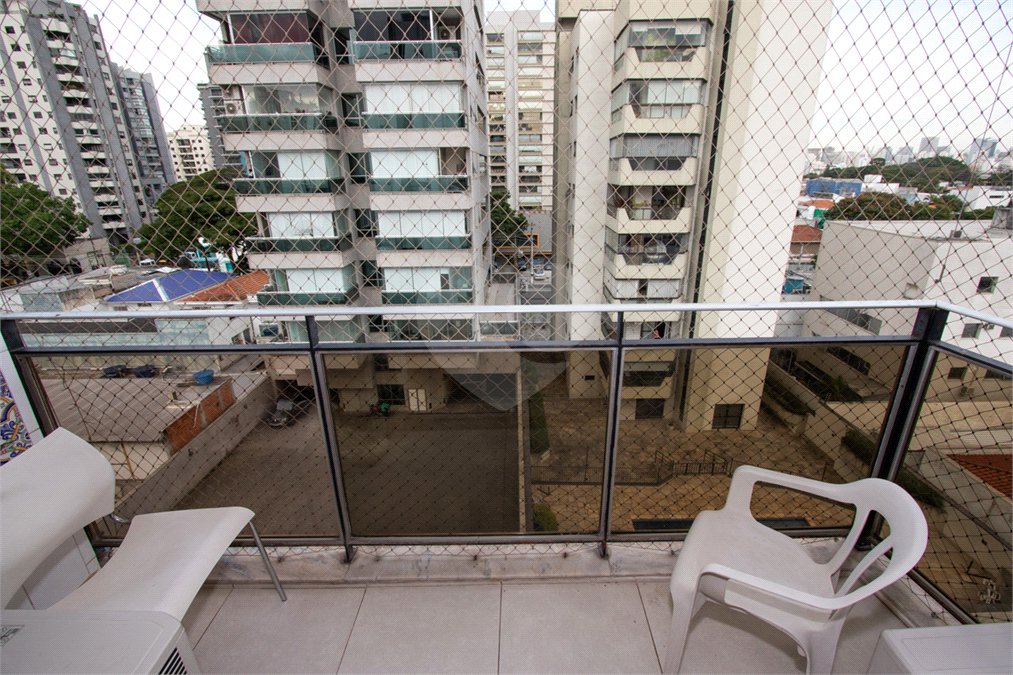 Apartamento à venda com 2 quartos, sendo 1 suíte,  em Indianópolis, São Paulo, SP