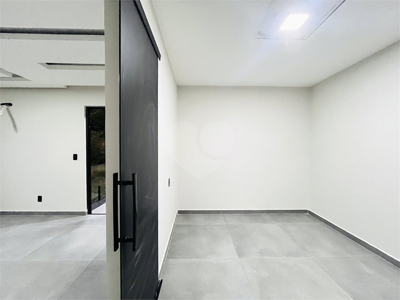 Casa à venda com 3 quartos, sendo 1 suíte, no condomínio Vale dos Sonhos 2, Rio de Janeiro - RJ