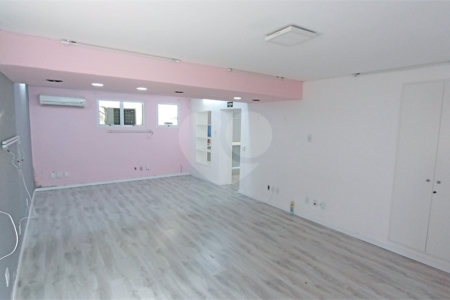 Casa à venda com 3 quartos, sendo 1 suíte, em Jardim Ribeiro, Valinhos, SP