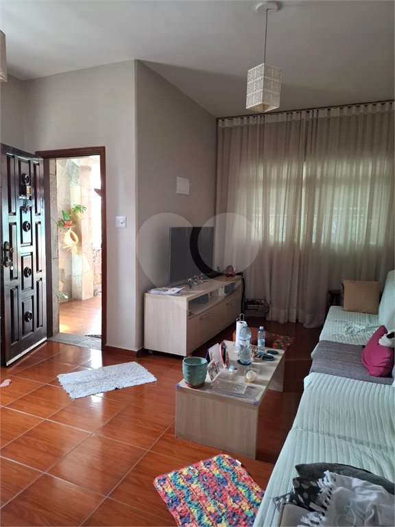 Sobrado à venda com 3 quartos em Santa Teresinha, São Paulo, SP
