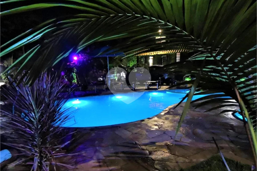 Casa à venda com 6 quartos, sendo 5 suítes,  no condomínio Cinco Lagos, Mairiporã - SP