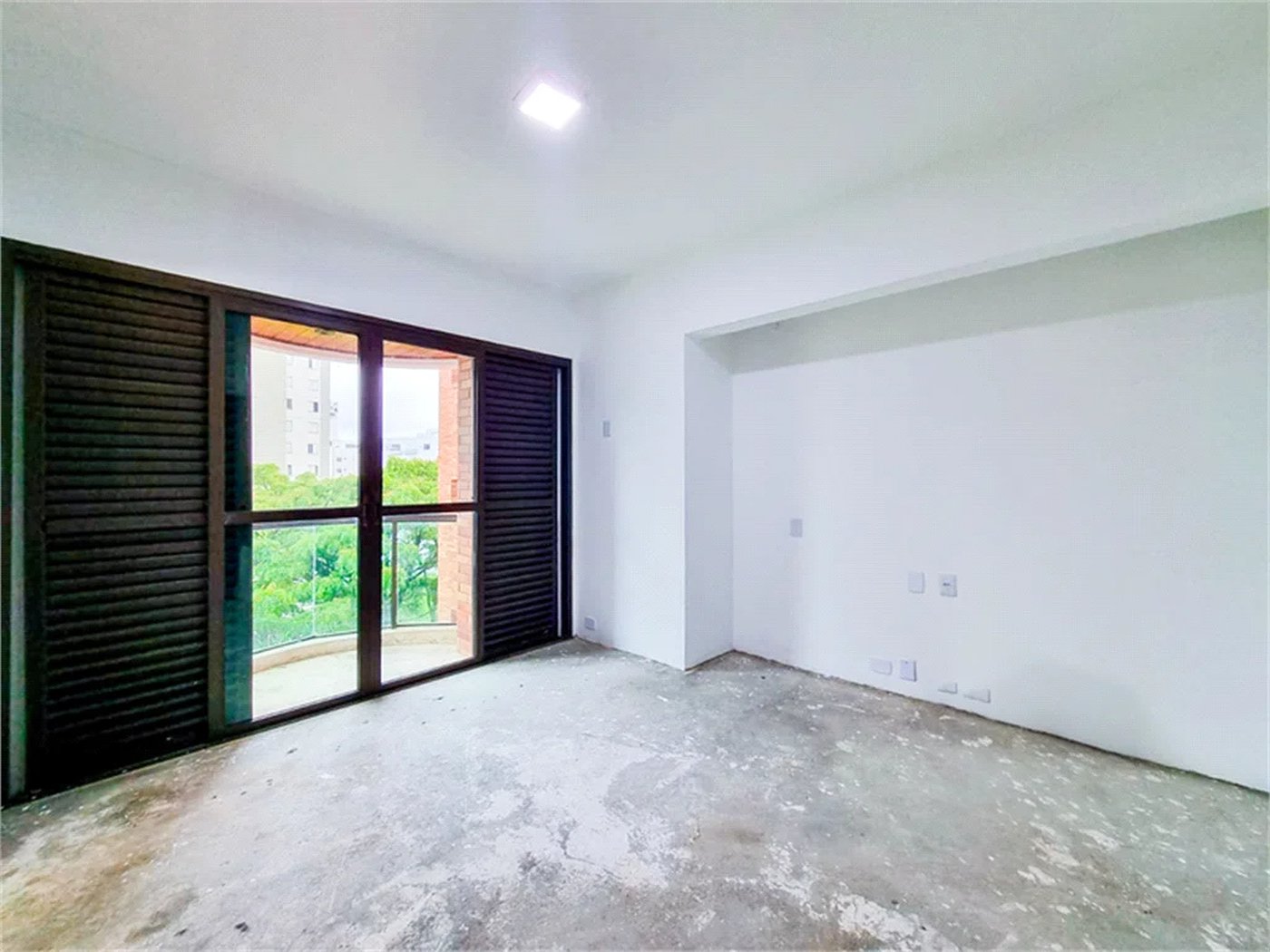 Apartamento à venda com 4 suítes em Vila Suzana, São Paulo, SP
