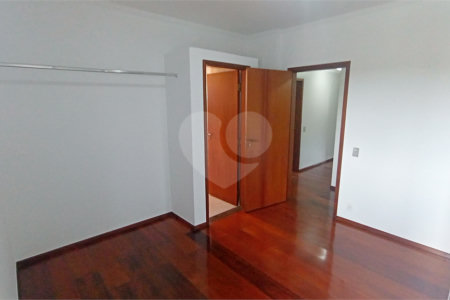Apartamento à venda com 3 suítes no Centro, Vinhedo, SP